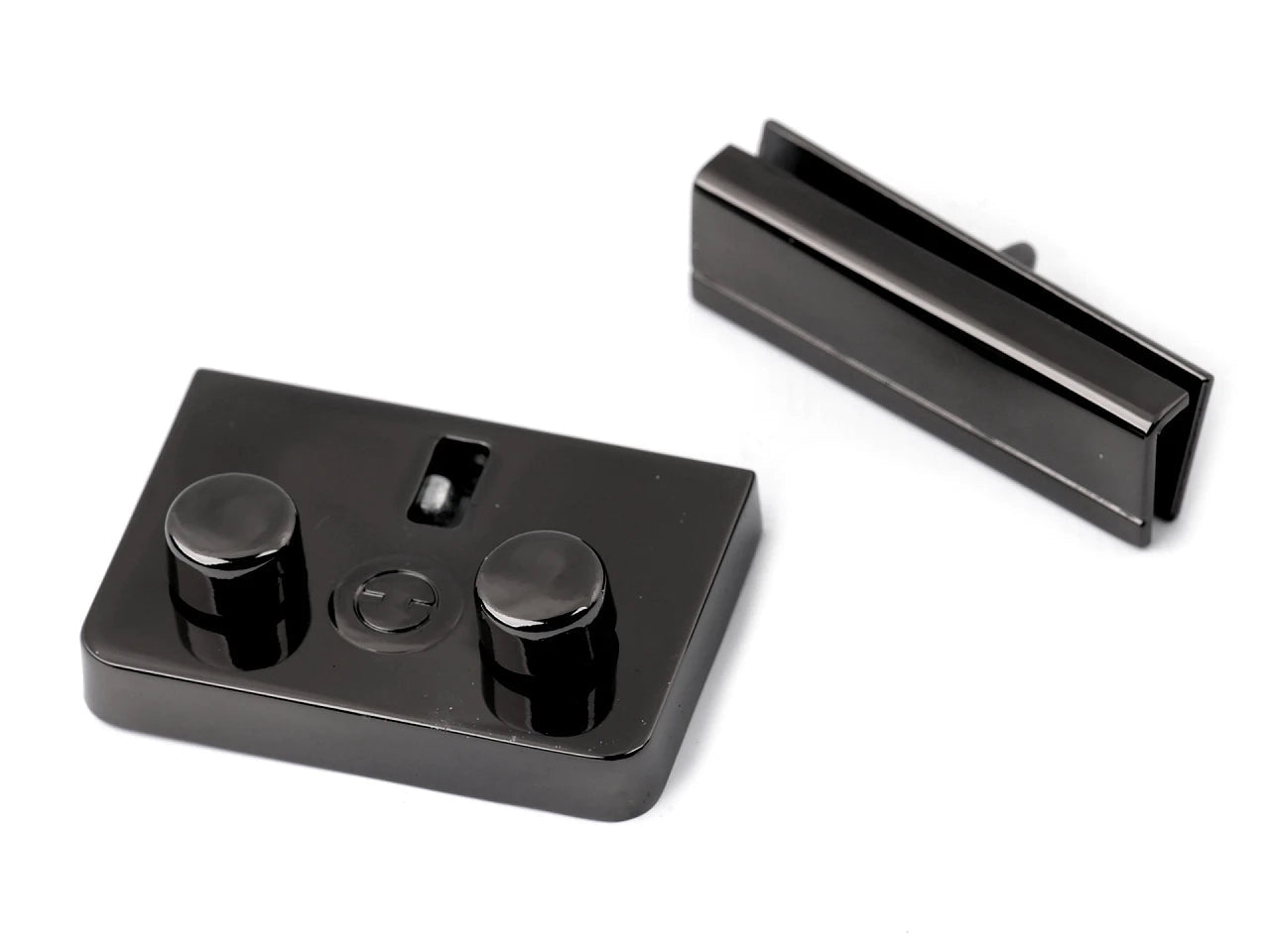 Image avec fermoir finlandais (lock) 32x46 mm – disponible chez Šarlotes audumi