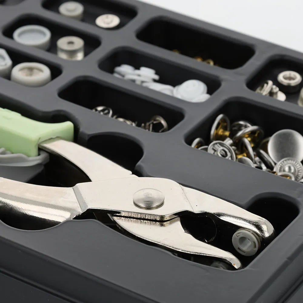 Image de pinces multiprises 5 en 1 avec kit d’accessoires Milward – disponible chez Šarlotes audumi