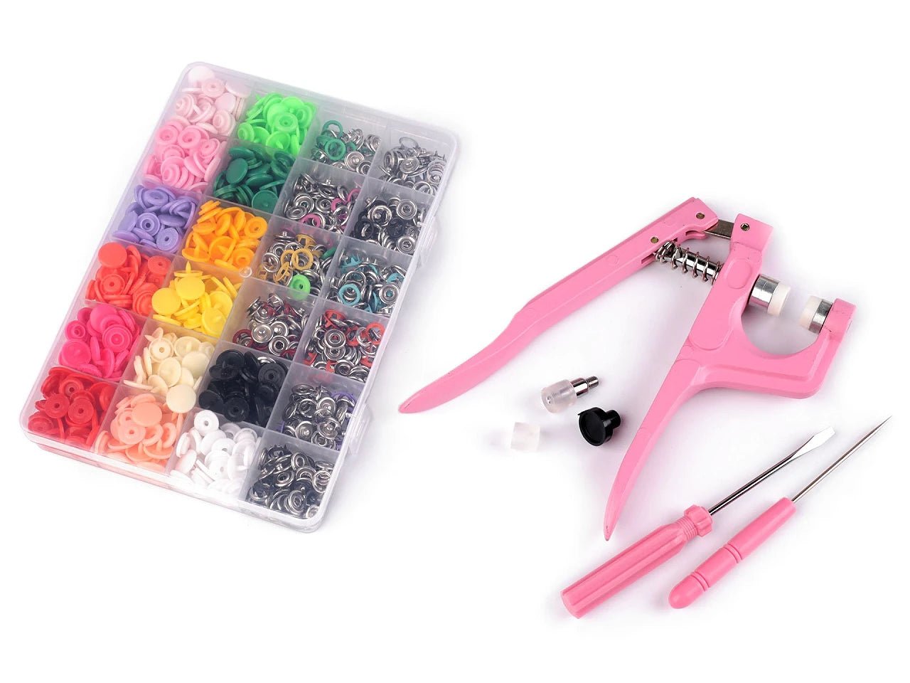 Image d’un kit de pressions avec pinces – kit de démarrage complet pour la couture – disponible chez Šarlotes audumi
