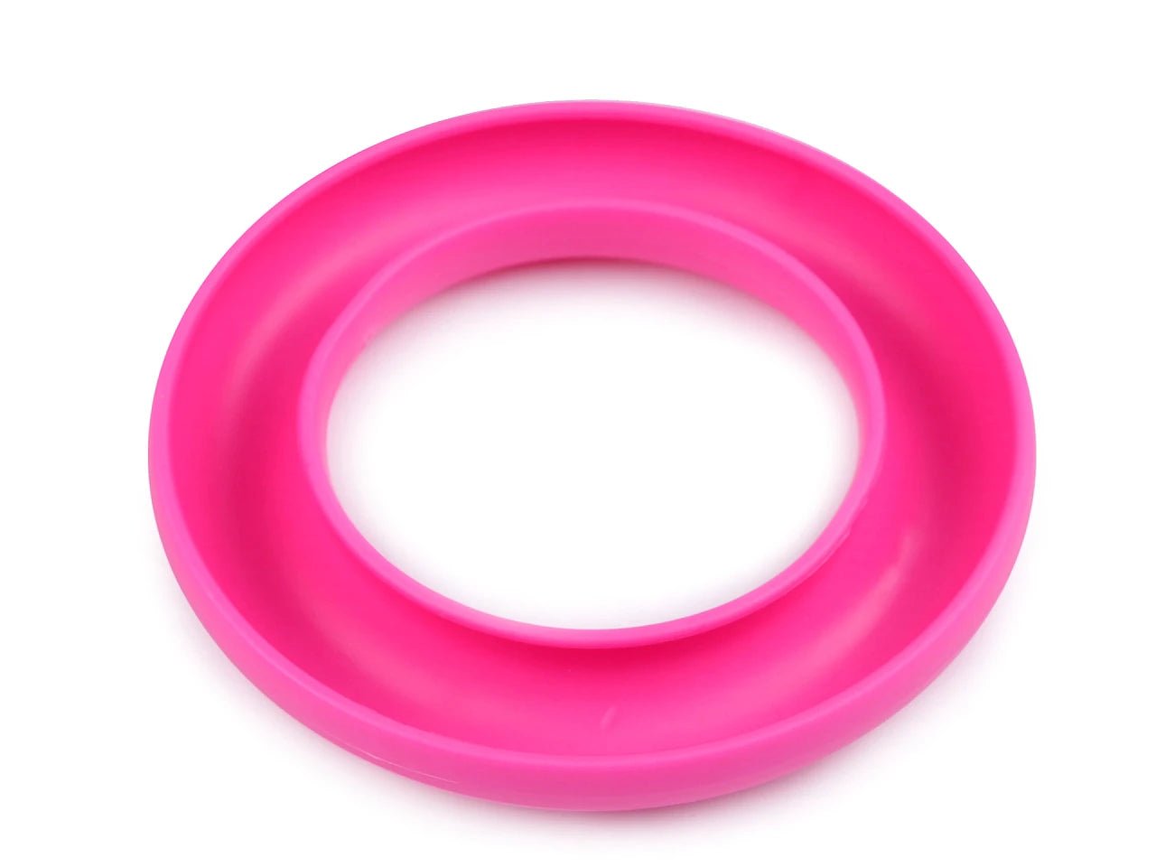 Image avec porte-bobines Ø13,5 cm – disponible chez Šarlotes audumi