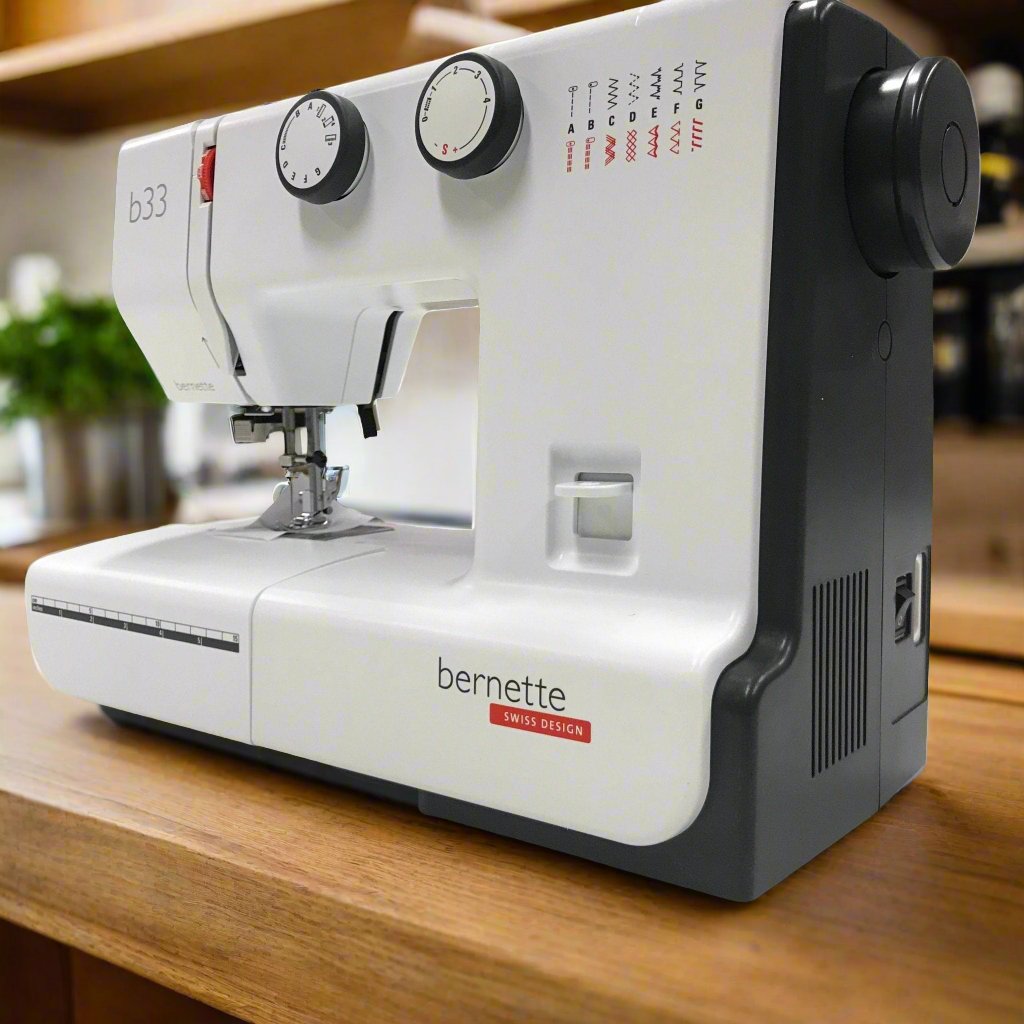 Machine à coudre Bernette - B33