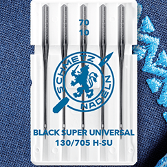 Image avec aiguilles universelles pour machine à coudre SCHMETZ BLACK SUPER UNIVERSAL – n°70 (5 pcs) – disponible chez Šarlotes audumi