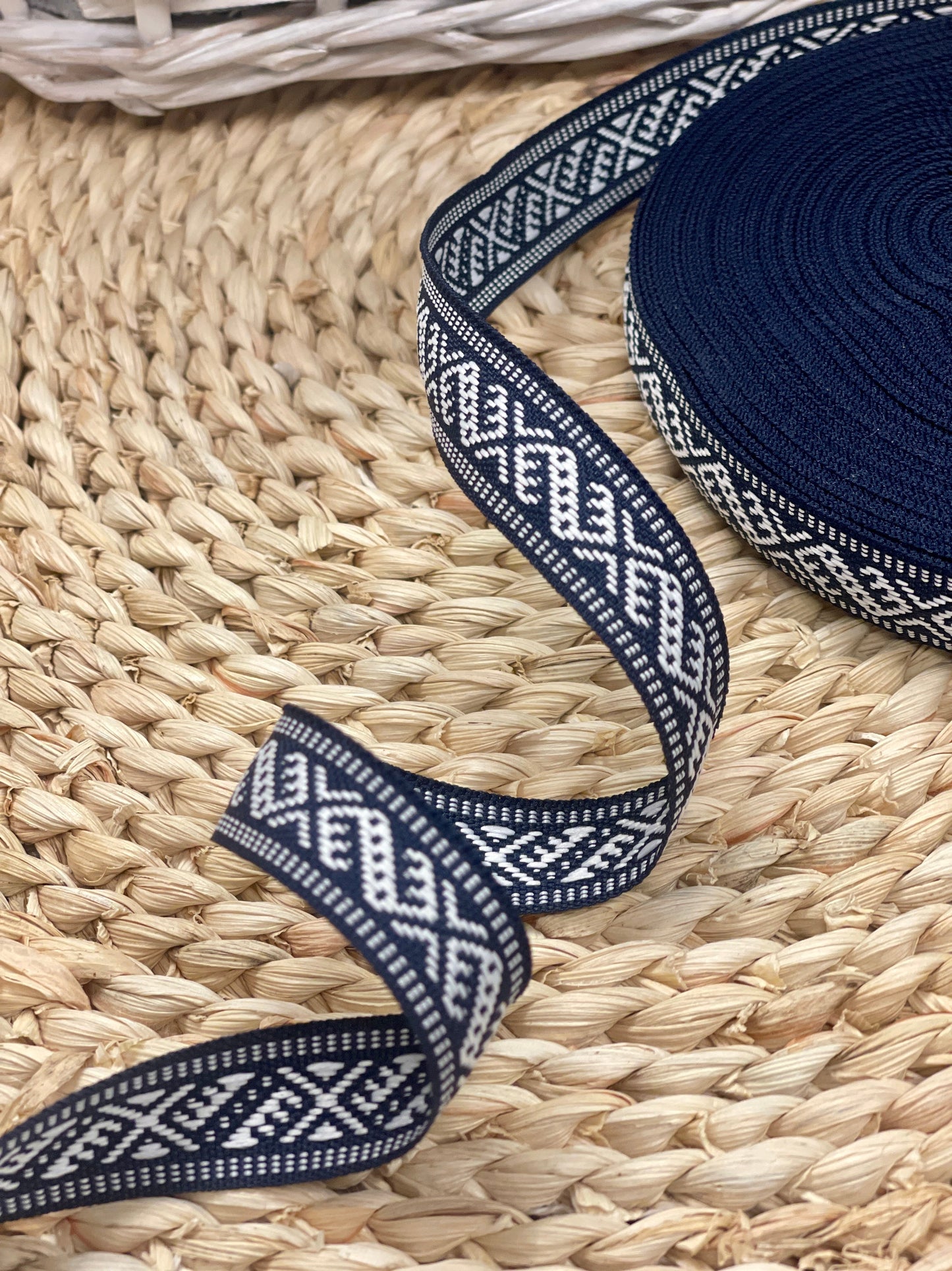 Folk ribbon, 15mm wide - dark blue with a white pattern - LV