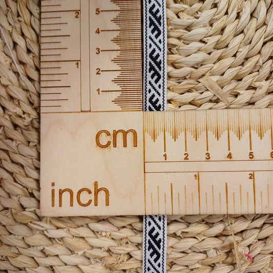 Ethnic ribbon, sash Ūsiņš 12mm-white-LV