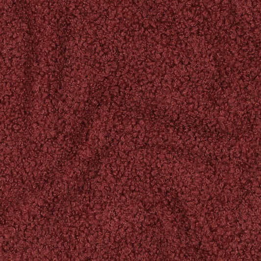 Image avec teddy en polaire bordeaux fumé – disponible en ligne chez Šarlotes audumi