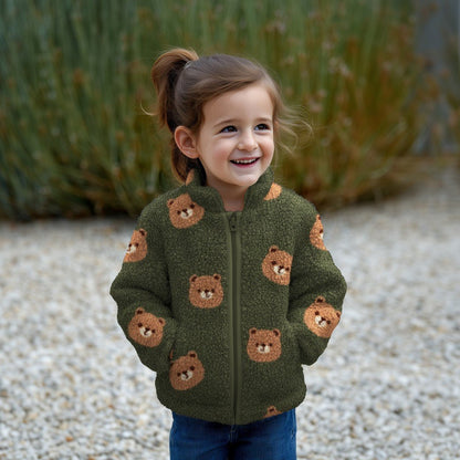 Image avec des ours en polaire Teddy sur fond vert foncé – disponible en ligne chez Šarlotes audumi