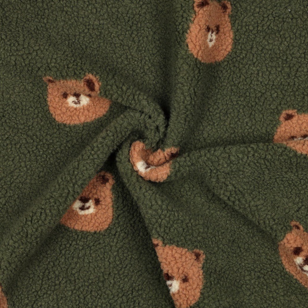 Image avec des ours en polaire Teddy sur fond vert foncé – disponible en ligne chez Šarlotes audumi