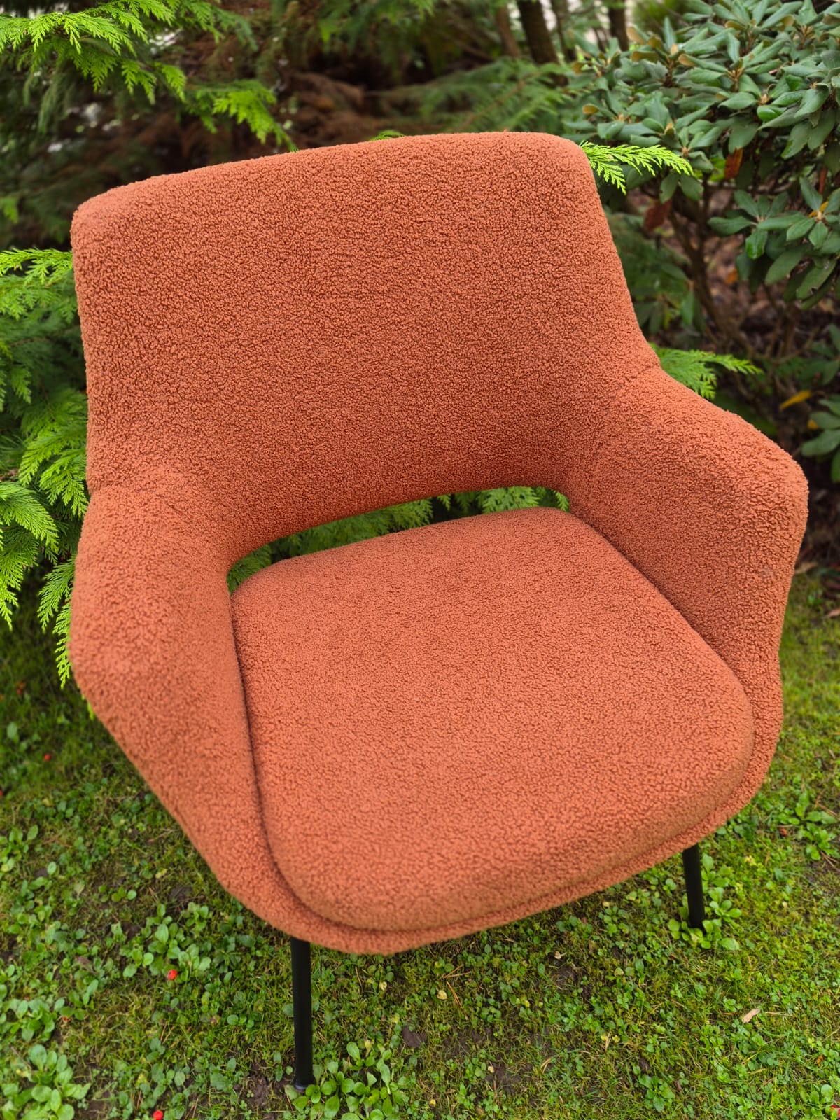 Image de polaire Teddy ton rouille – disponible en ligne chez Šarlotes audumi