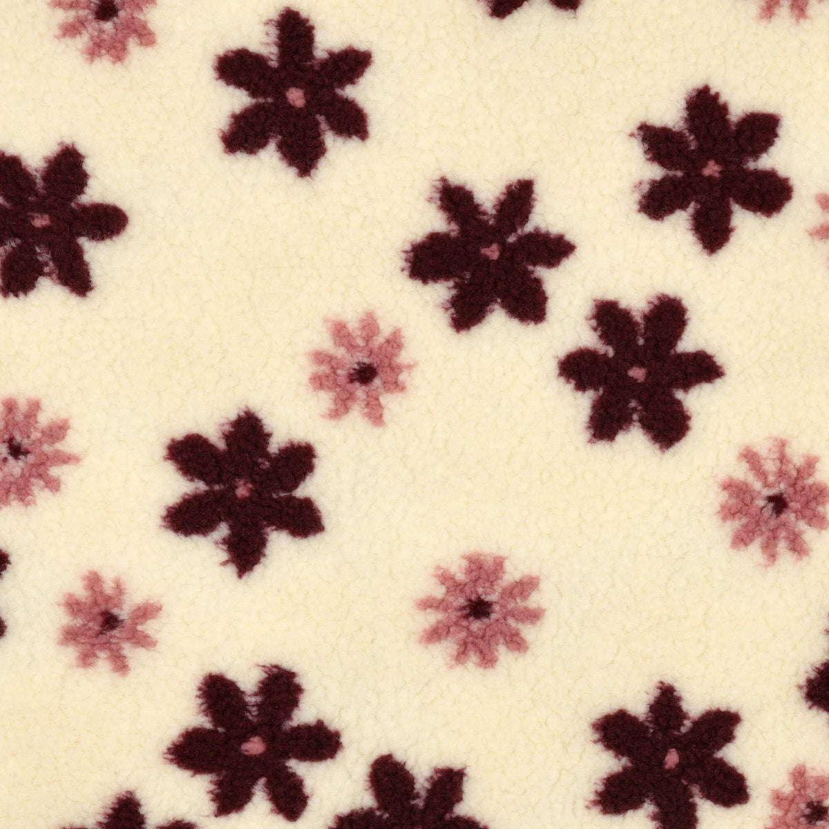 Image de fleurs en polaire Teddy sur fond clair – disponible en ligne chez Šarlotes audumi