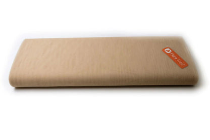 Image avec teinte Tills rigide – amandes grillées | 100 % nylon | 20 g/m² 150 cm – disponible chez Šarlotes audumi