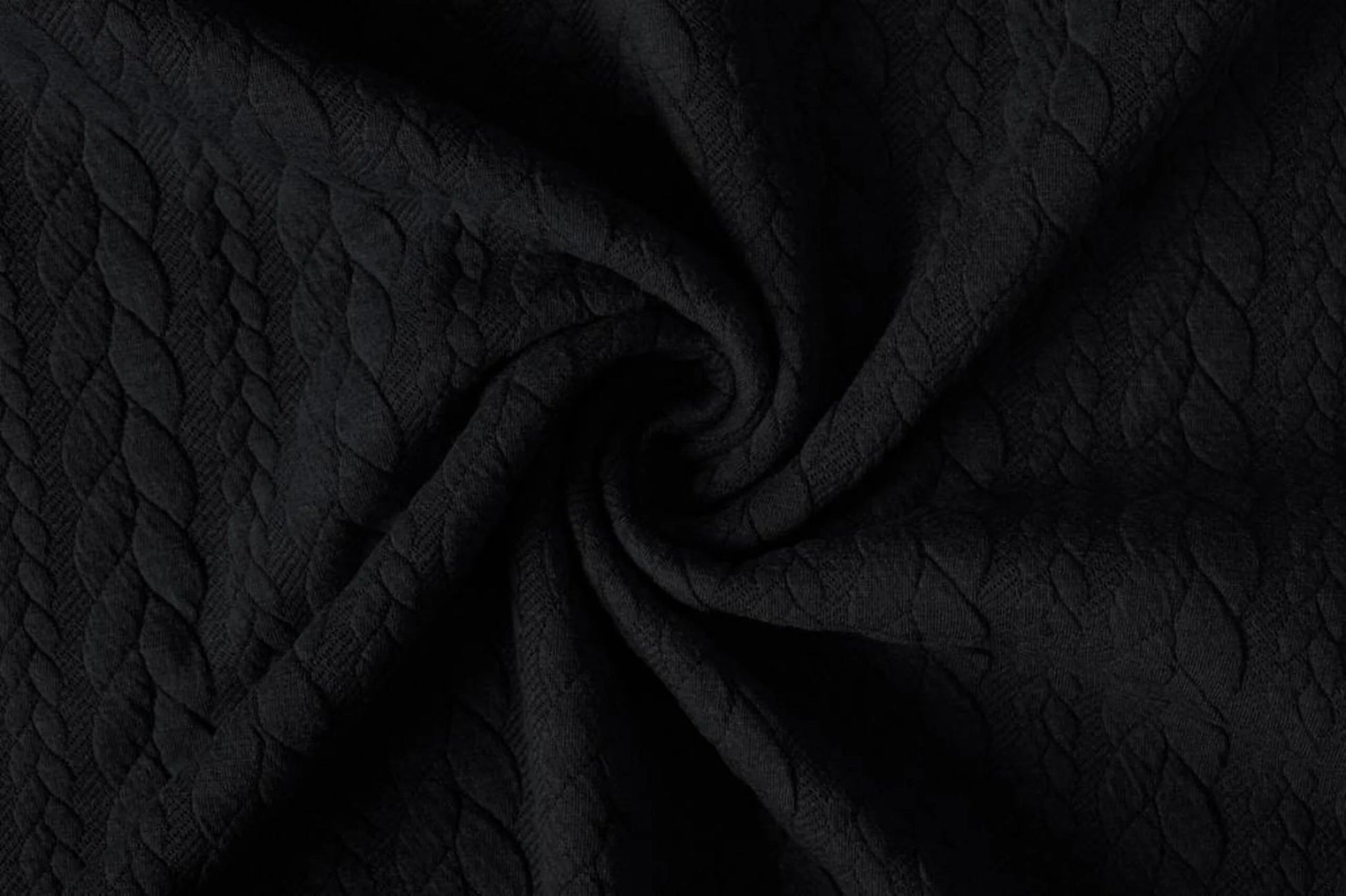 Tissu en maille à motif tricoté - tresses noires 340 g/m² – disponible chez Šarlotes audumi