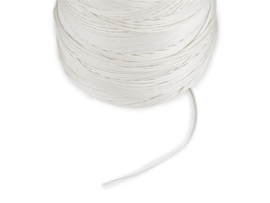 Image de fil de coton ciré de 1,2 mm – pour le travail du cuir et la confection de sacs – disponible en ligne chez Šarlotes audumi