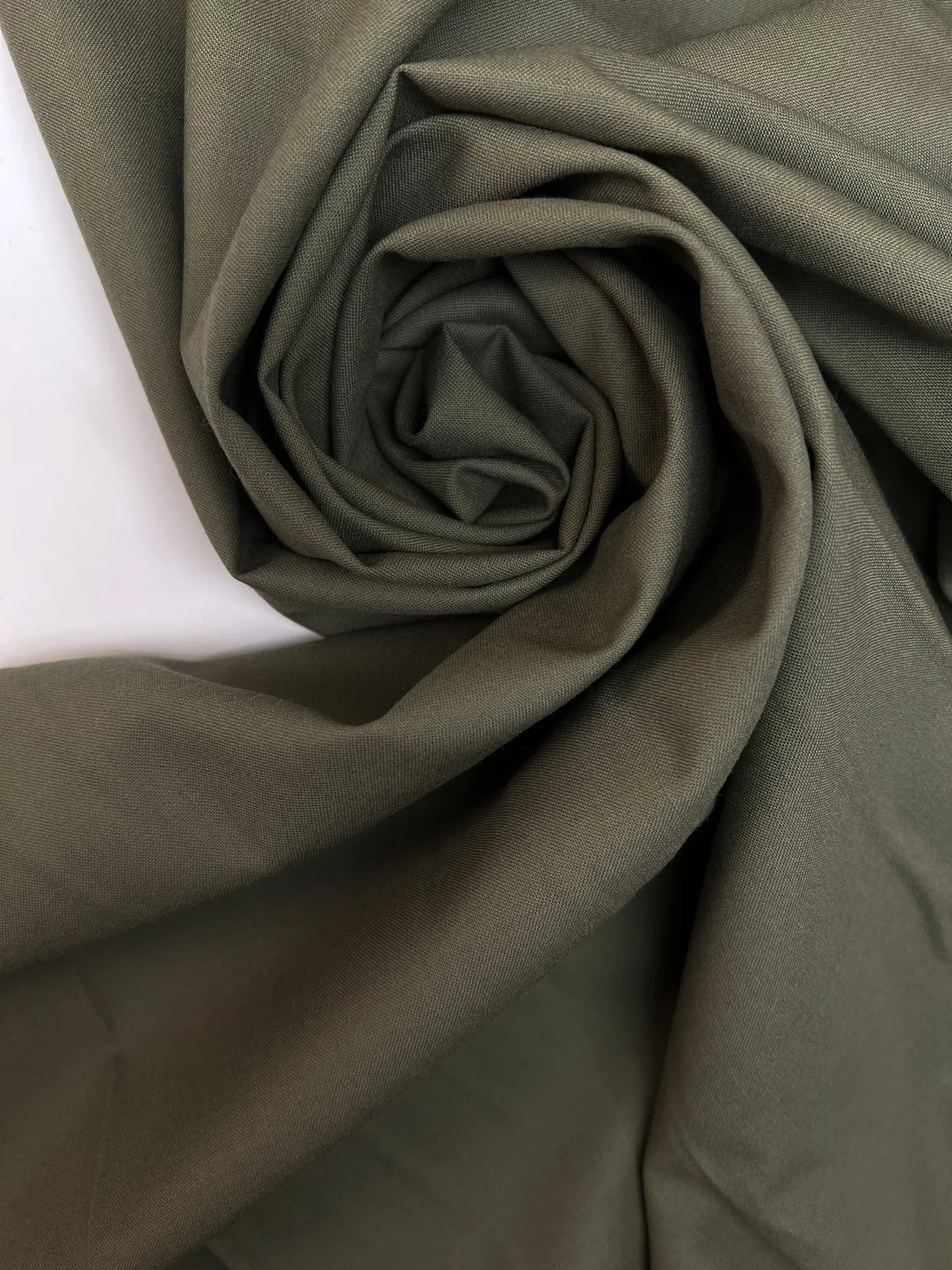 Tissu en laine - kaki 210 g/m²
