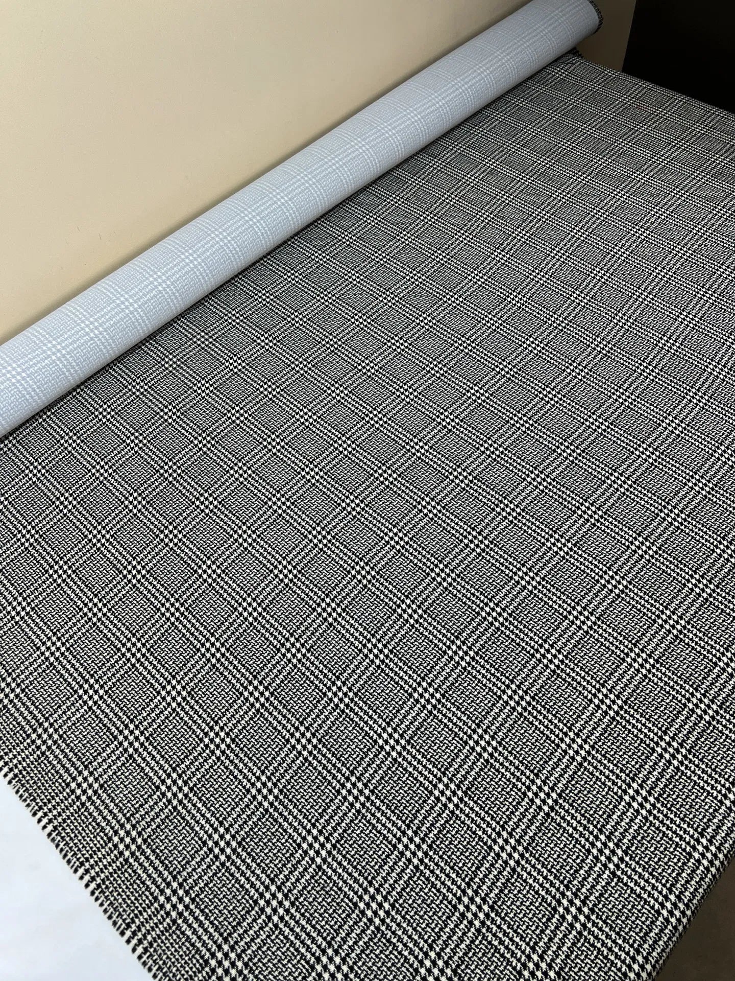 Tweed de laine noir et blanc 480 g/m²