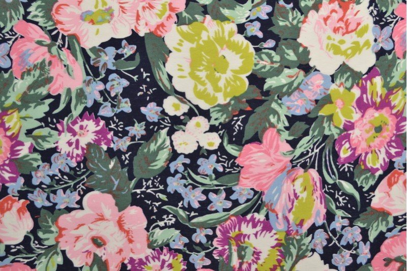 Tissu en viscose à fleurs 100 g/m²
