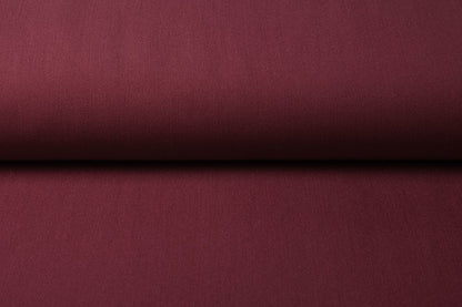 Viskozes gabardīns ar elastānu - tumši sarkans 275 g/m²
