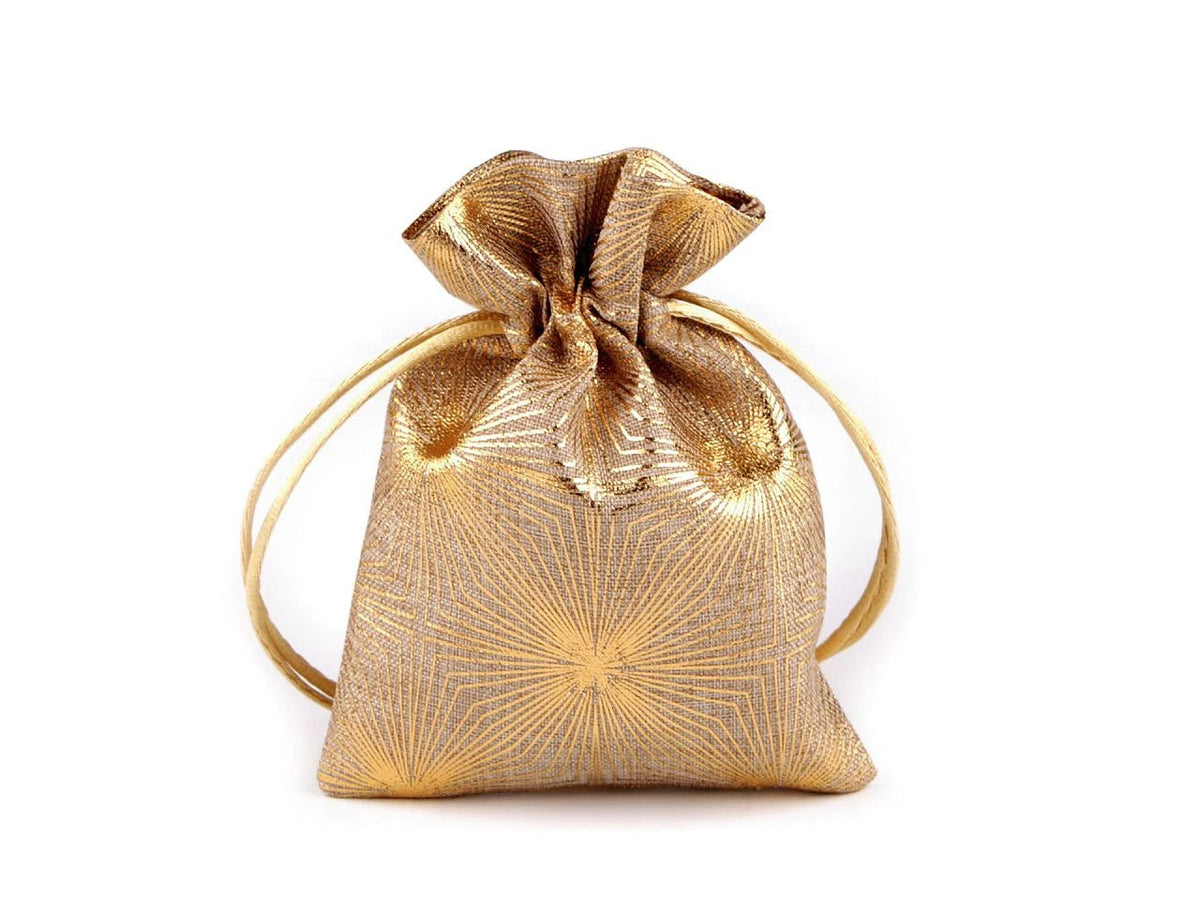 Image du sachet cadeau doré 13x18 cm – disponible en ligne chez Šarlotes audumi