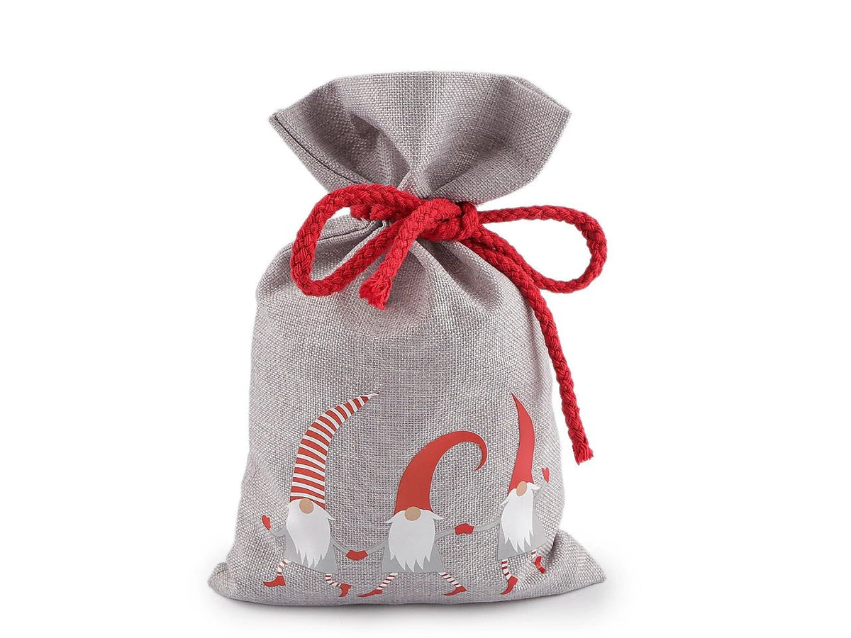 alt
Image avec un sac cadeau de Noël au design de trois lutins 15x25 cm – disponible en ligne chez Charlotte’s Audumi