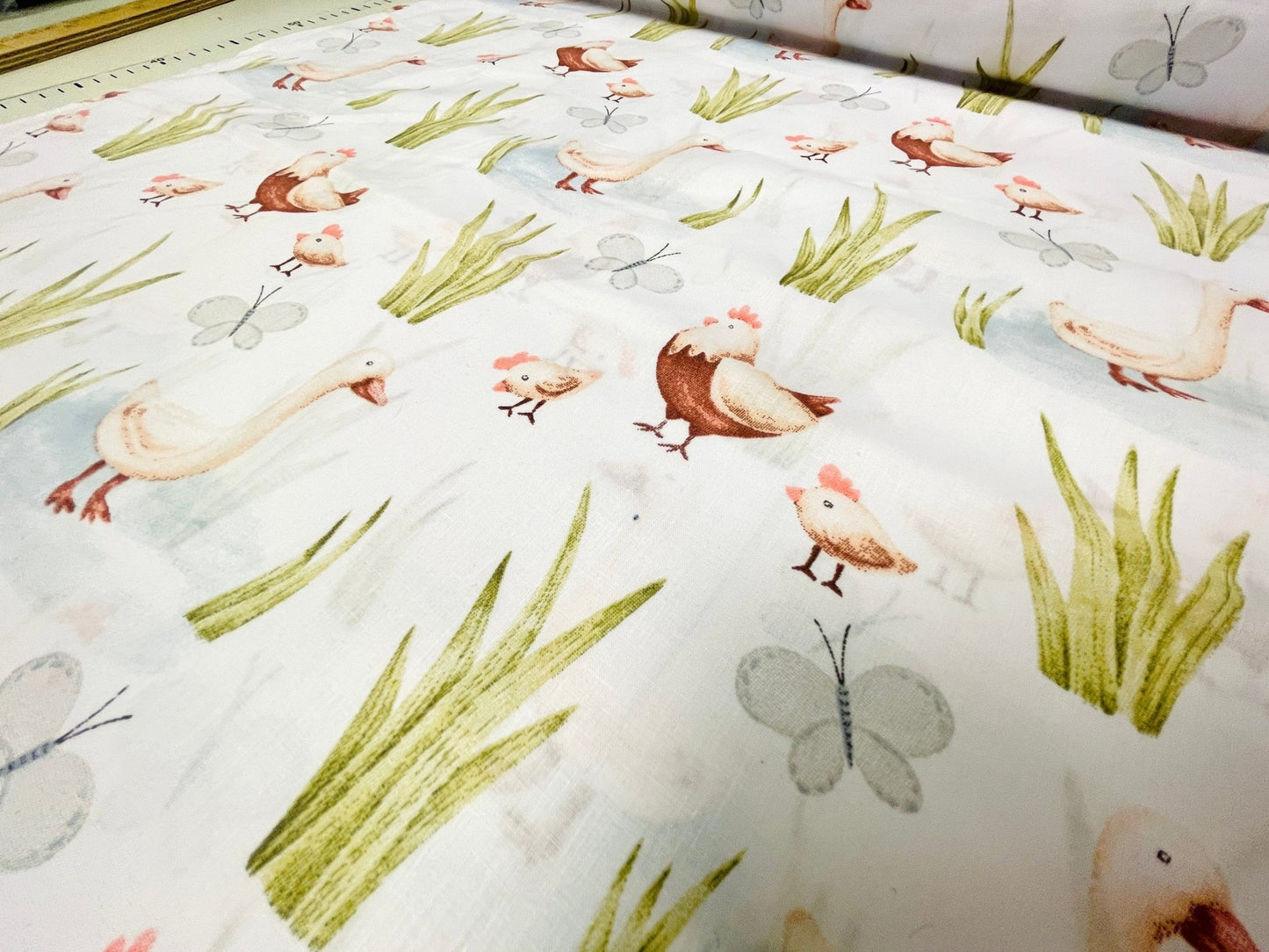 100% cotton fabric - chicks 125 g/m²