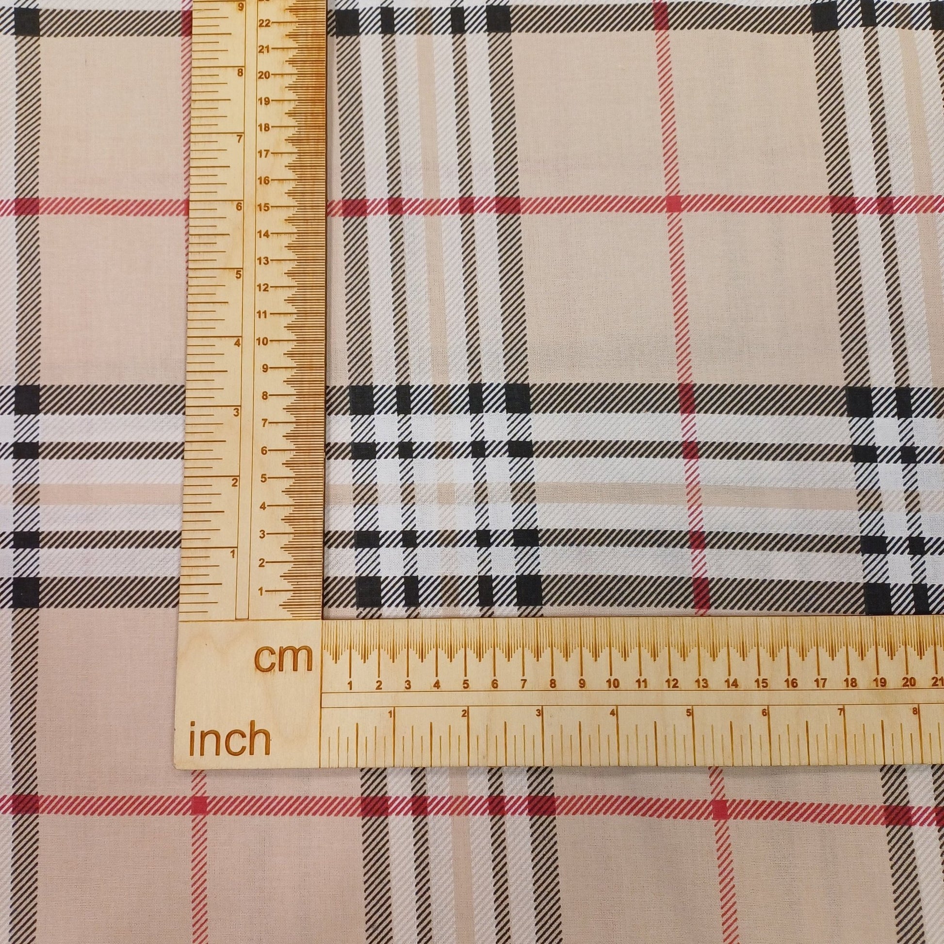 100% Baumwollstoff- cremefarben kariert 130 g/m²