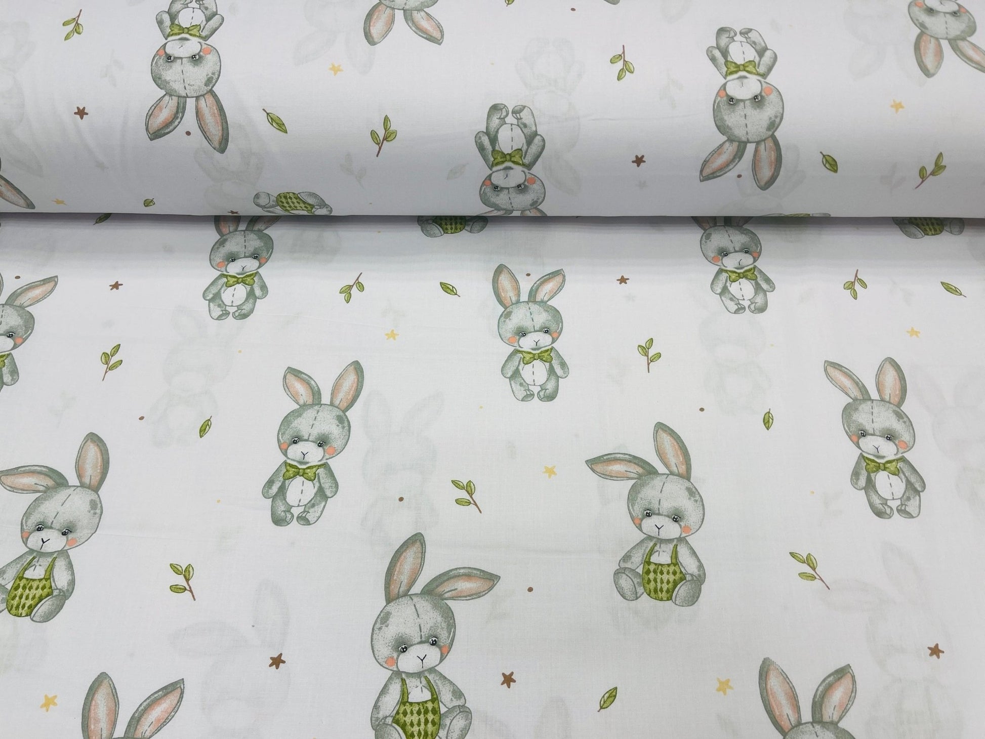 100% Baumwollstoff – Hasen mit langen Ohren 125 g/m²