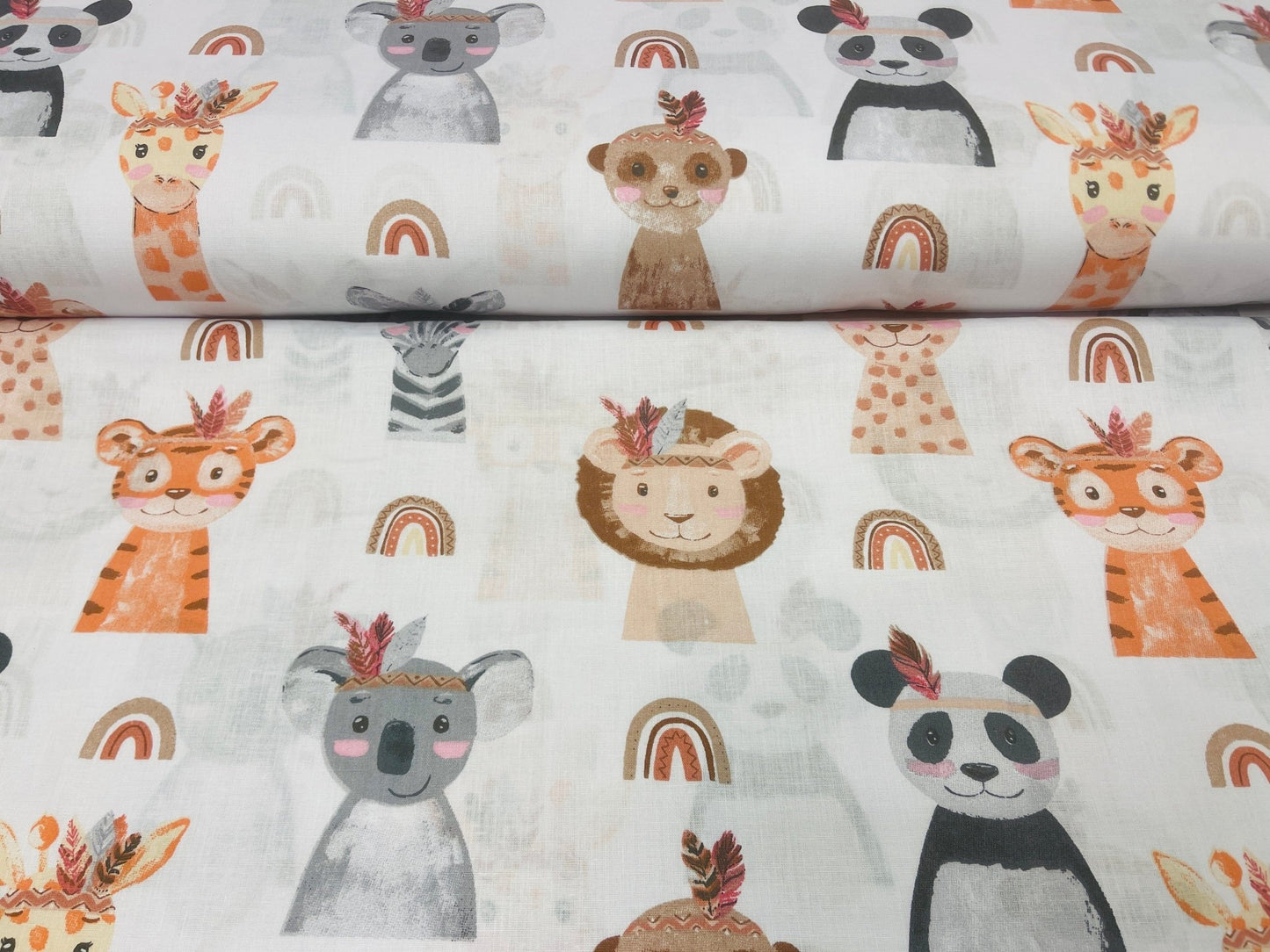 100% cotton fabric with animal faces 125 g/m²
