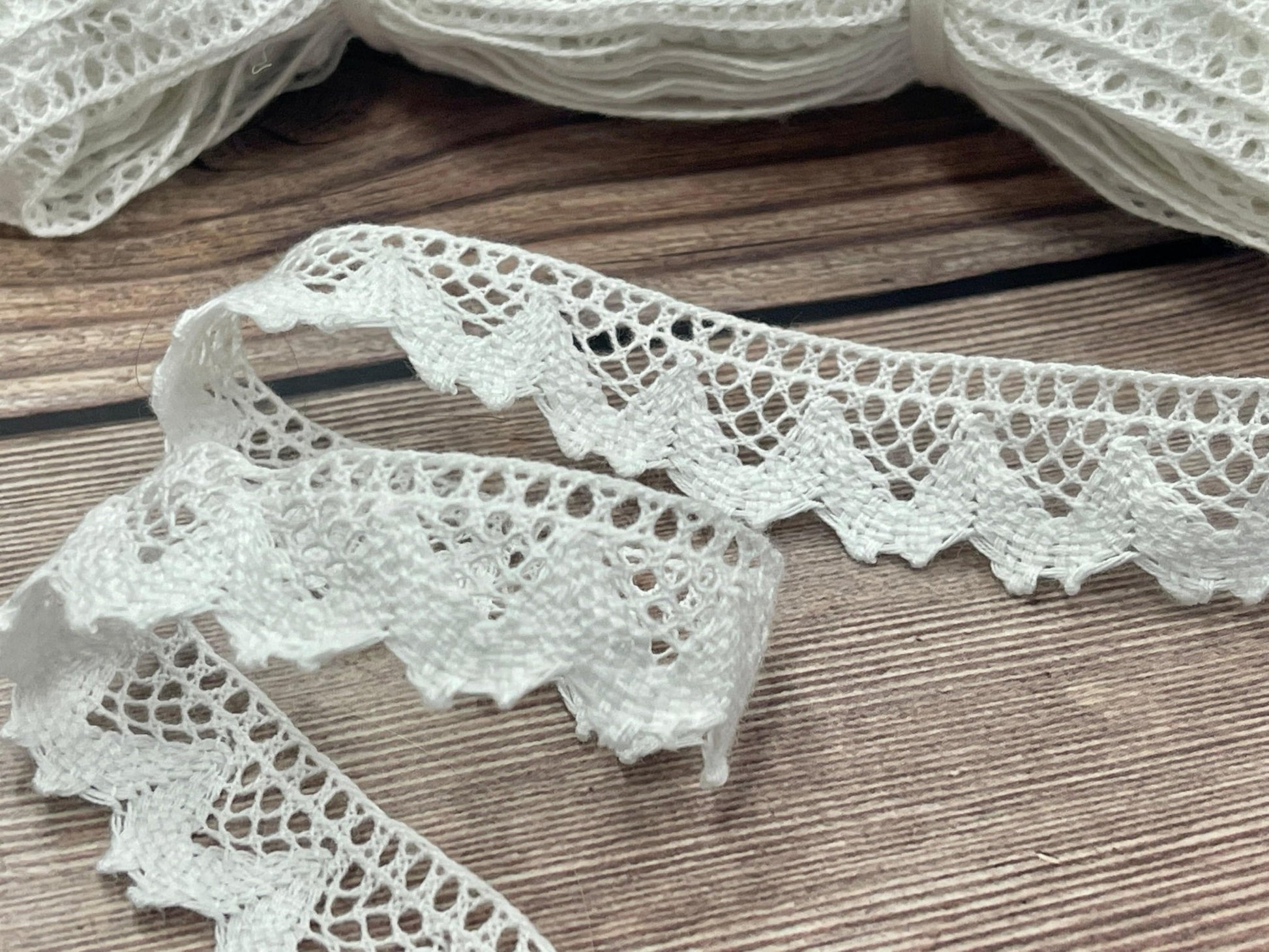 100% Cotton lace-2 cm white-LV