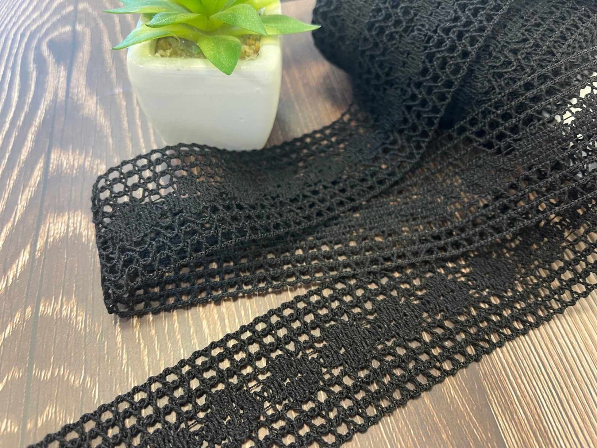 100% Cotton lace-4 cm black