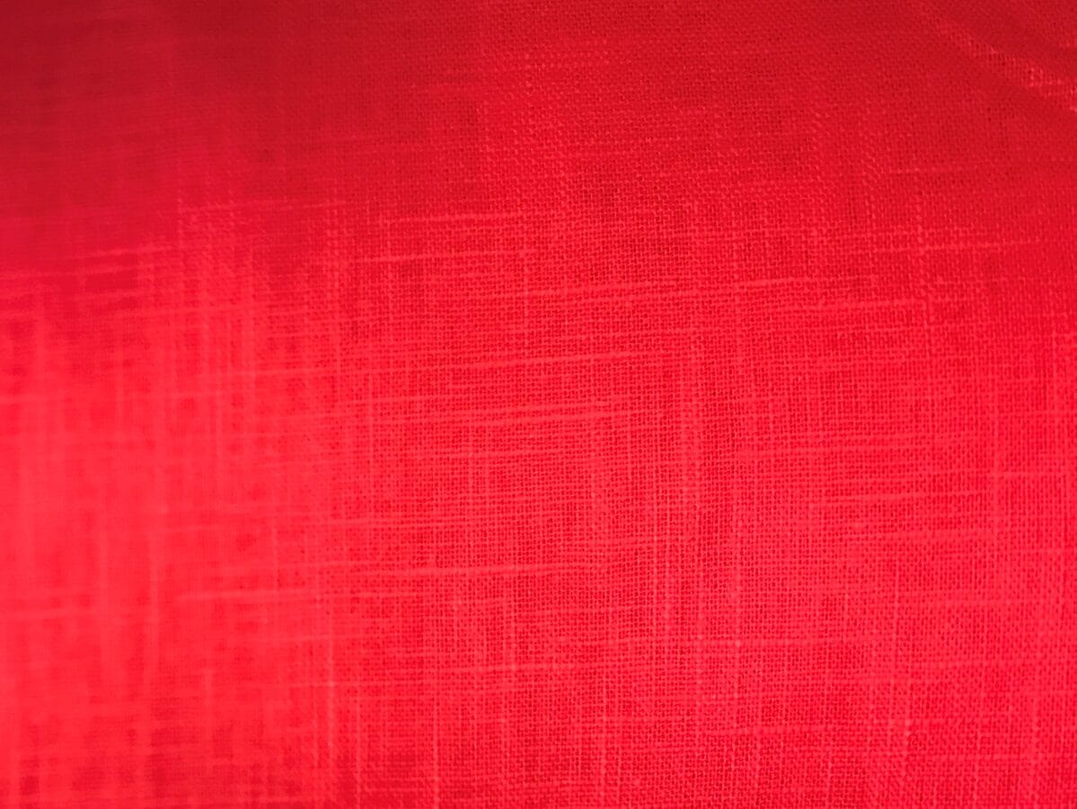 100% linen fabric - bright red 230 g/m²