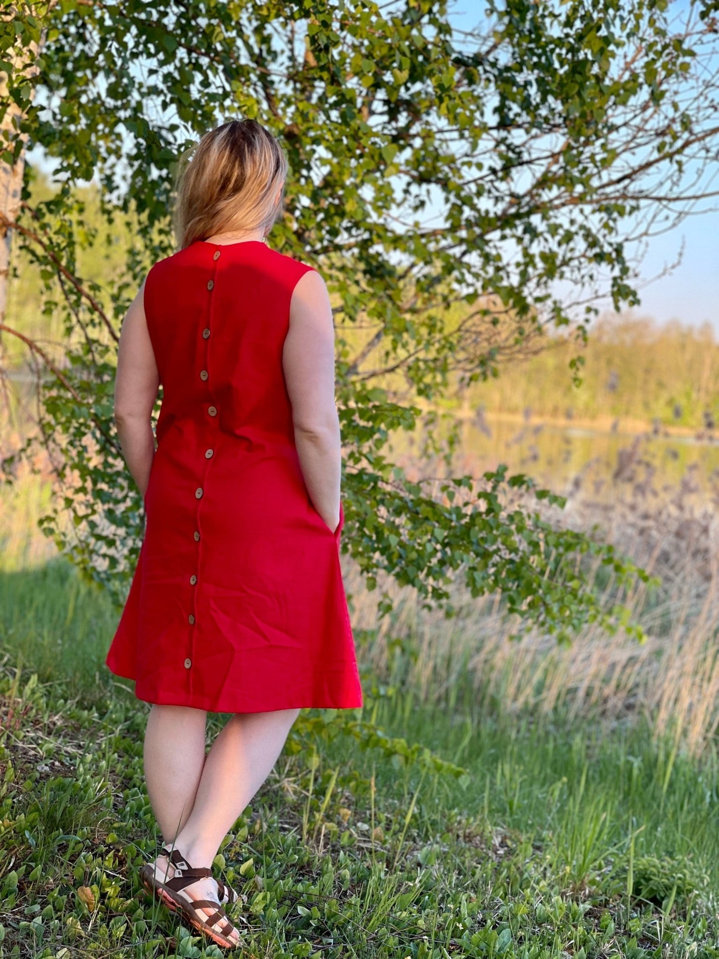 alt
100% linen fabric-bright red 230 g/m²