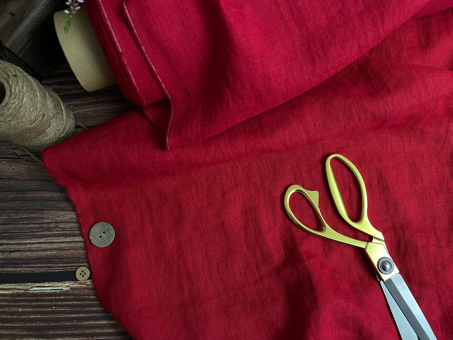 100% softened linen-cherry red 205 g/m²