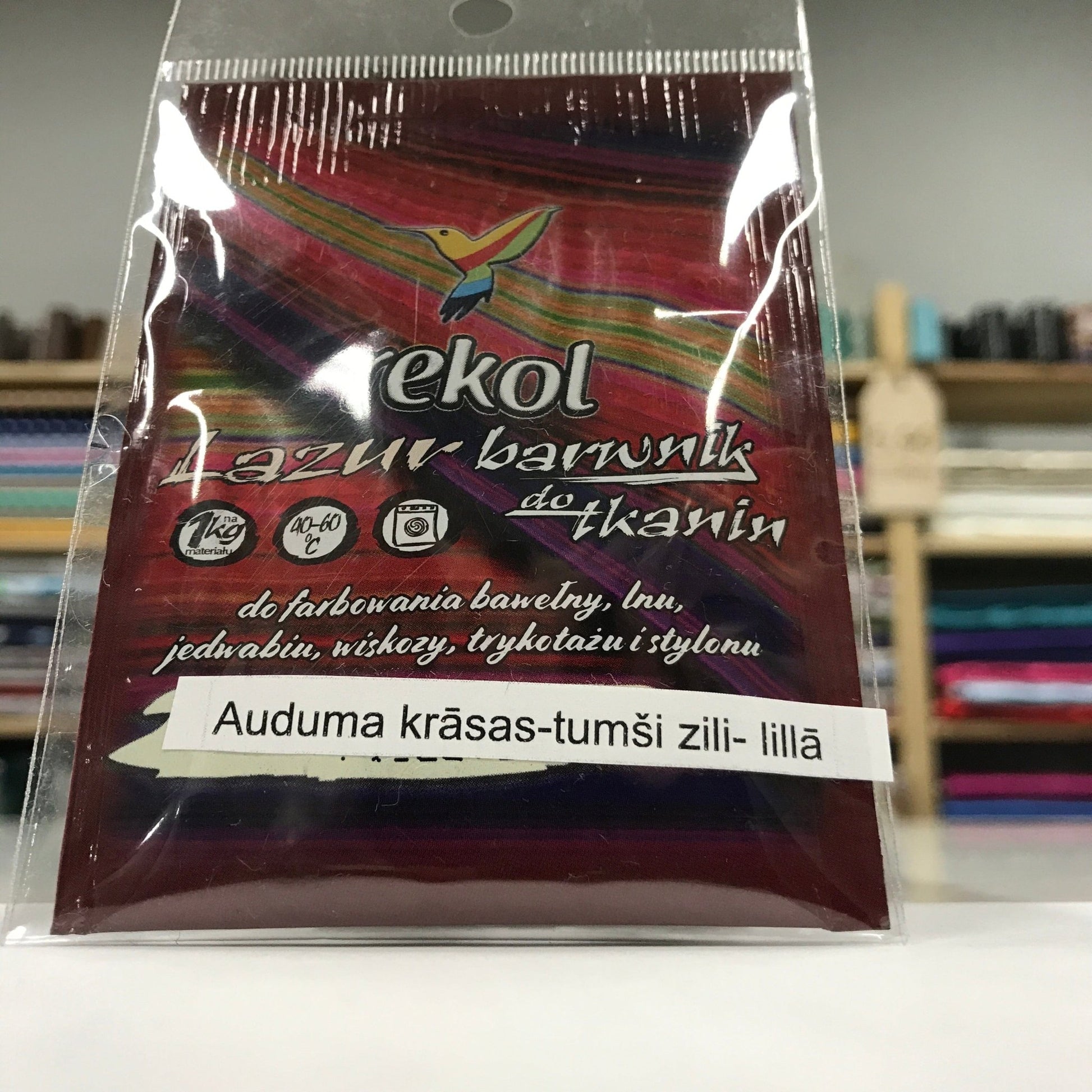 Textilfarbe für die Waschmaschine – dunkelblau-lila