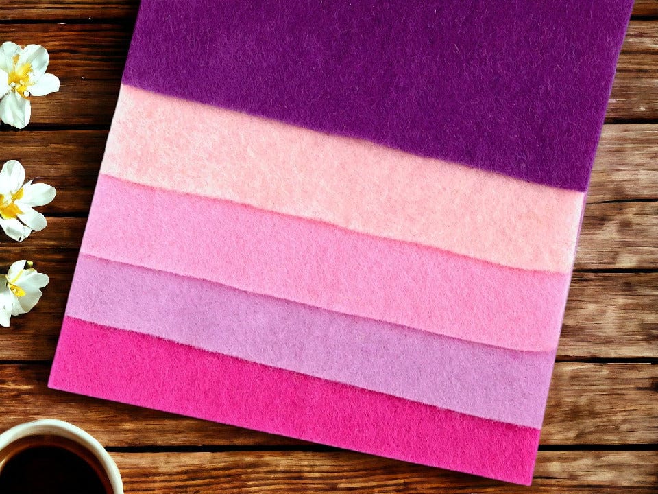 Felt roll - purple and pink tones