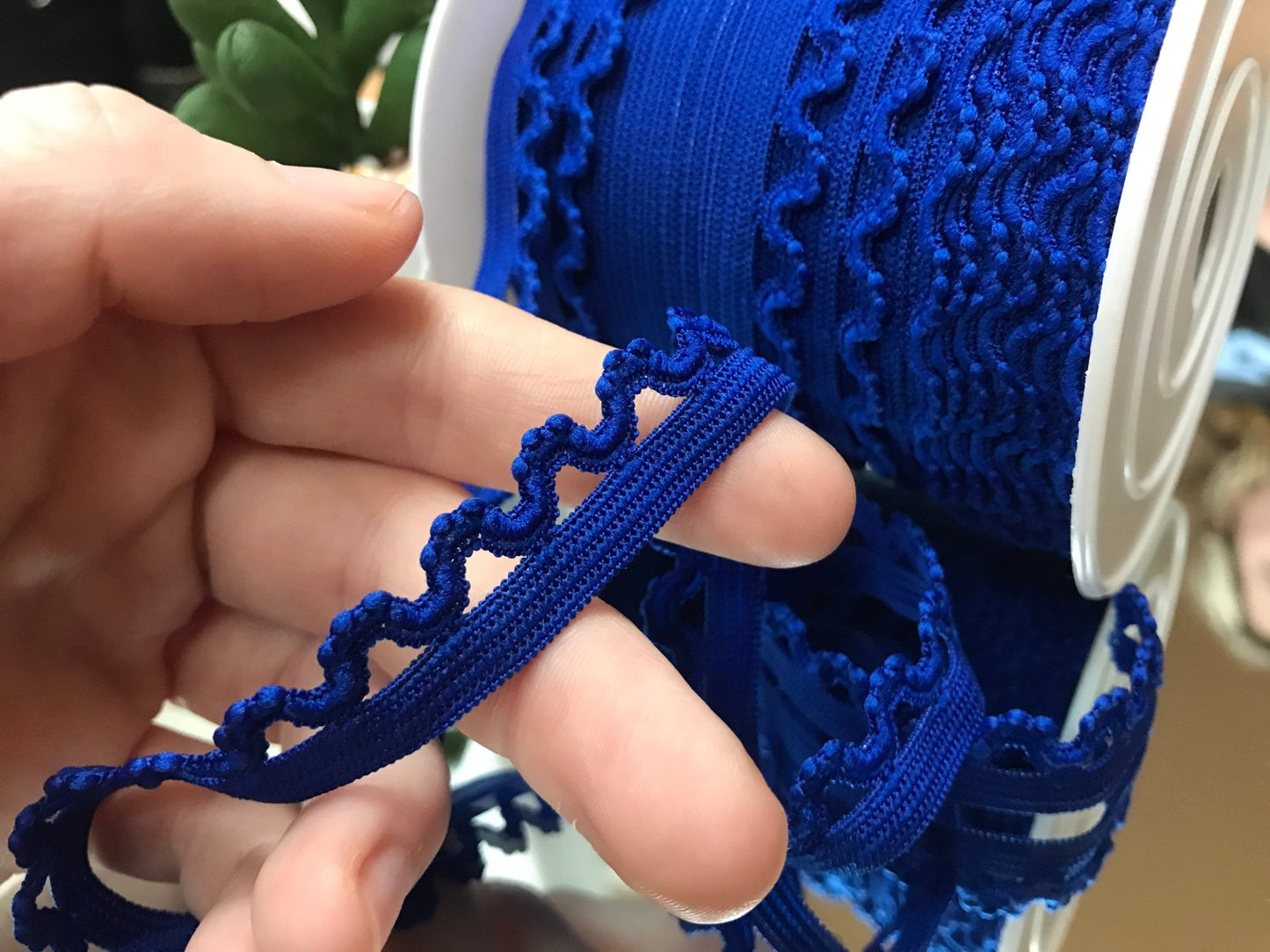 Gummiband mit Spitze, 1,6 cm, kornblumenblau