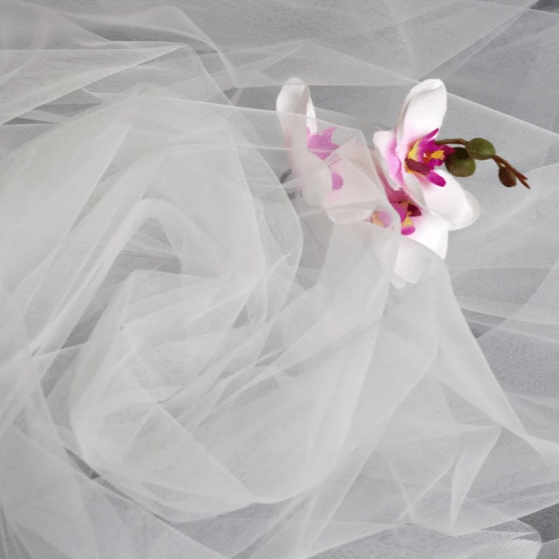 txt
Extra-soft tulle, snow white 25 g/m²