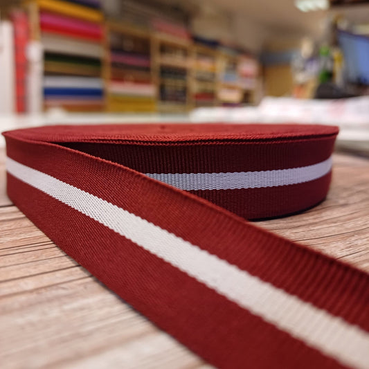 Band mit lettischer Flagge 20 mm-LV