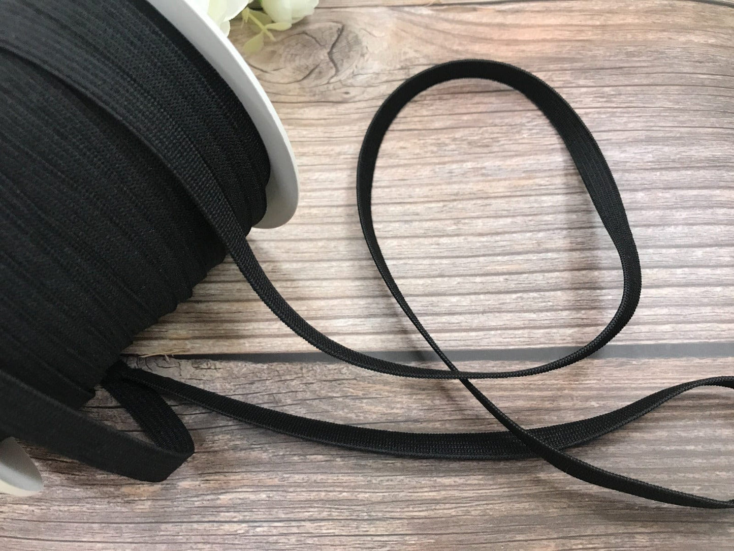 Flat rubber - 6 mm black