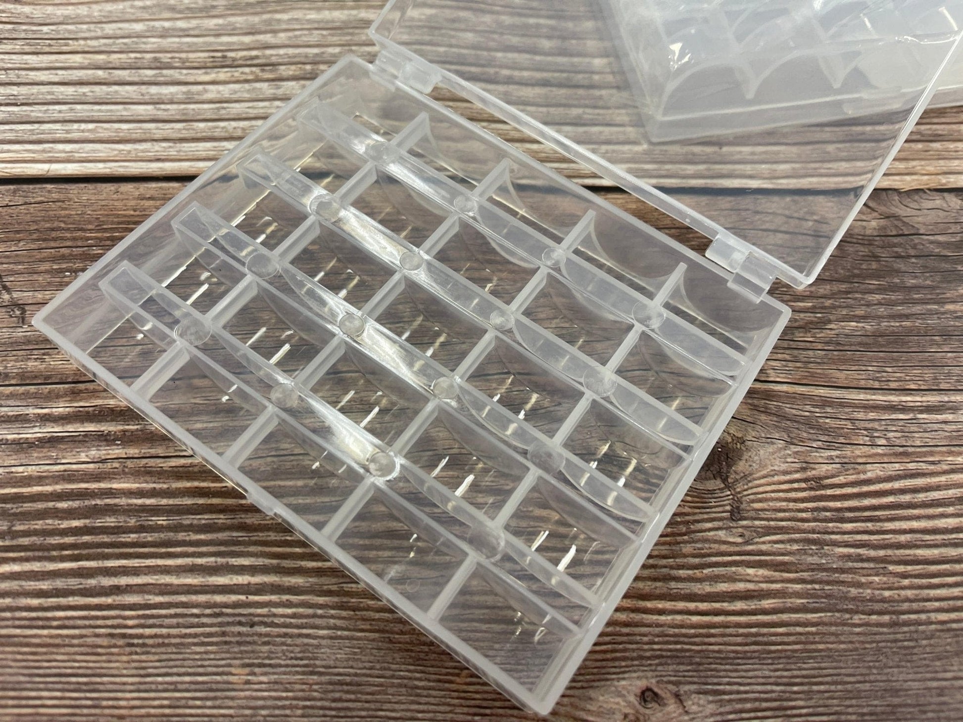Plastikbox zur Aufbewahrung von Spulen