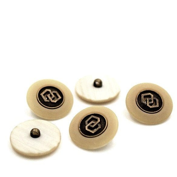 alt
Button on a 15 mm stem