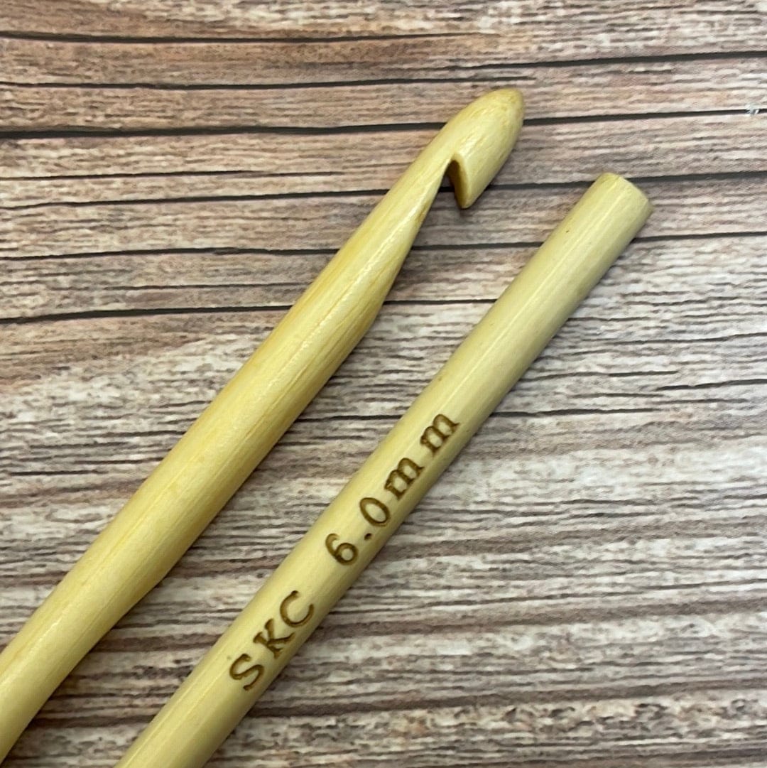 Häkelnadel aus Bambus 6 mm 15 cm
